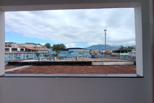 Quarto 2-vista de casa para alugar com 4 quartos, 180m² em Vila Dagmar, Belford Roxo
