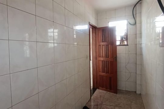 Área de Serviço de casa para alugar com 4 quartos, 180m² em Vila Dagmar, Belford Roxo
