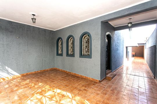 Garagem de casa para alugar com 3 quartos, 220m² em Chácara Seis de Outubro, São Paulo