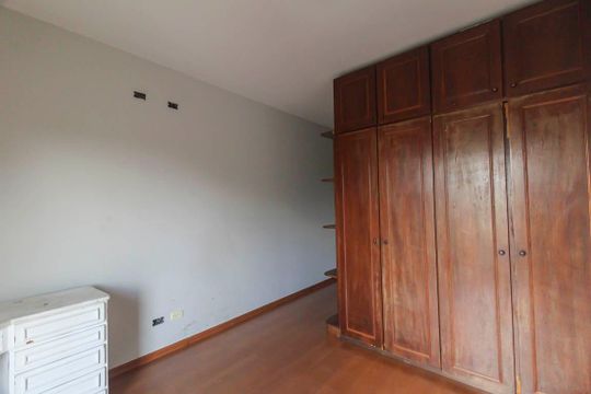 Casa para alugar com 3 quartos, 125m² em Parque Tomas Saraiva, São Paulo