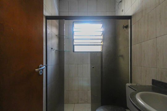 Casa para alugar com 3 quartos, 125m² em Parque Tomas Saraiva, São Paulo