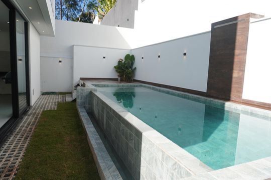 Piscina de casa de condomínio à venda com 4 quartos, 375m² em Alphaville, Santana de Parnaíba