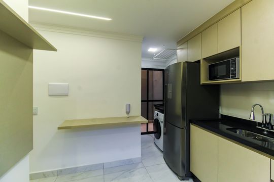 Sala/Cozinha de apartamento para alugar com 1 quarto, 34m² em Vila Invernada, São Paulo