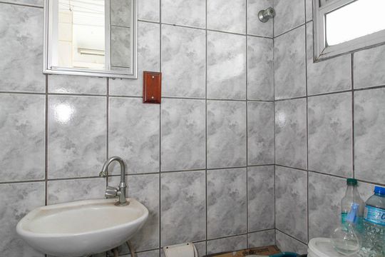 Banheiro de Serviço de apartamento para alugar com 3 quartos, 119m² em Pinheiros, São Paulo