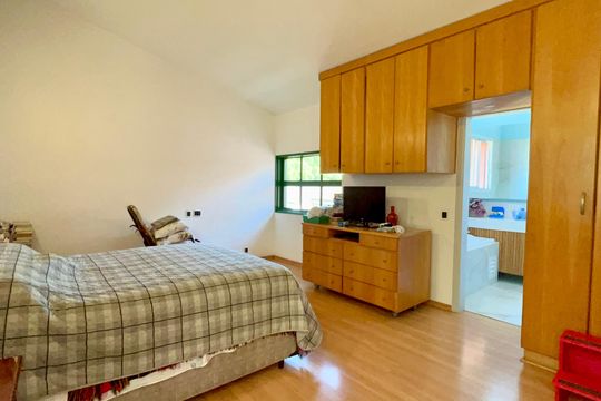 Suíte 2 de casa de condomínio para alugar com 4 quartos, 300m² em Sumarezinho, São Paulo