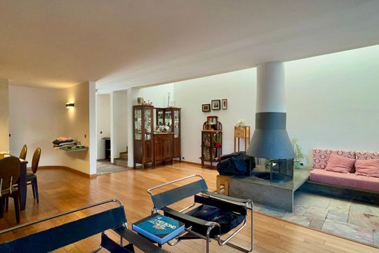 Casa de Condomínio para alugar com 4 quartos, 300m² em Sumarezinho, São Paulo