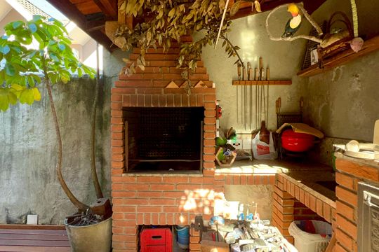 Churrasqueira de casa de condomínio para alugar com 4 quartos, 300m² em Sumarezinho, São Paulo