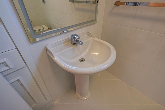 Banheiro 1 de apartamento para alugar com 3 quartos, 137m² em Jardim Europa, São Paulo