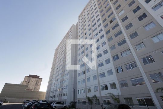 Fachada de apartamento para alugar com 2 quartos, 33m² em Parque Erasmo Assunção, Santo André