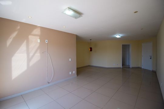 Apartamento para alugar com 3 quartos, 118m² em Jardim Emilia, Sorocaba