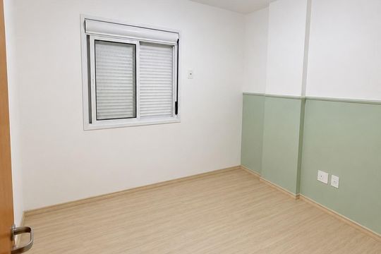 Quarto 2 de apartamento para alugar com 2 quartos, 70m² em São João, Porto Alegre