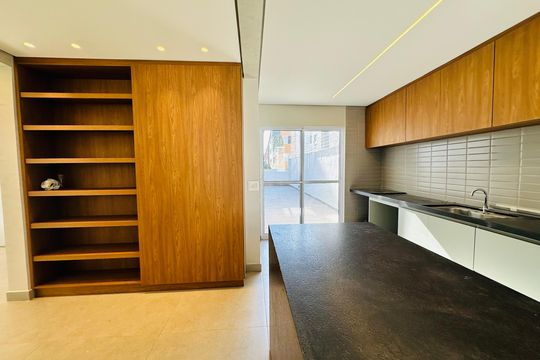 Cozinha de apartamento à venda com 3 quartos, 183m² em Floresta, Belo Horizonte