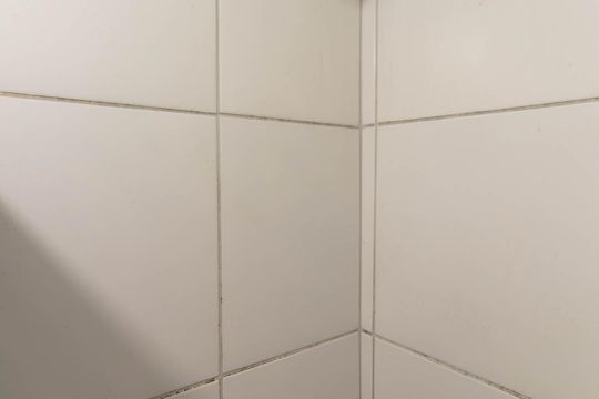 Banheiro de apartamento para alugar com 2 quartos, 41m² em Neves, São Gonçalo
