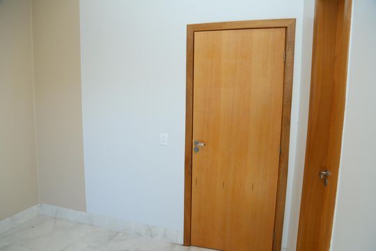 Quarto 2 de casa à venda com 3 quartos, 118m² em Vila Redencao, Goiânia