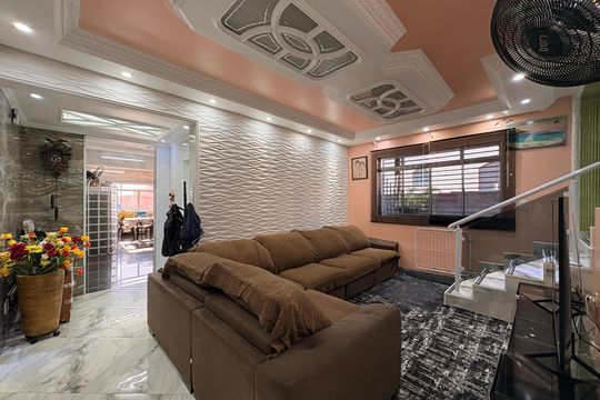 Casa à venda com 4 quartos, 323m² em Cidade São Jorge, Santo André
