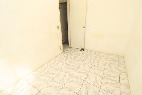 Quarto 2 de apartamento para alugar com 2 quartos, 60m² em Cajazeiras, Salvador