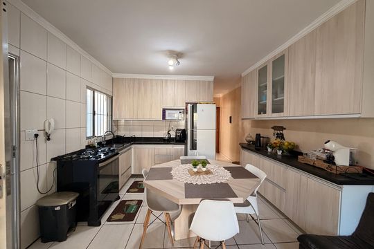 Cozinha de casa à venda com 2 quartos, 123m² em Parque Residencial Almerinda Chaves, Jundiaí
