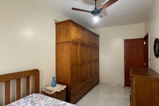 Quarto 1 de apartamento para alugar com 3 quartos, 90m² em Boqueirão, Santos