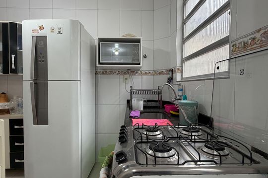 Cozinha e Área de Serviço de apartamento para alugar com 3 quartos, 90m² em Boqueirão, Santos