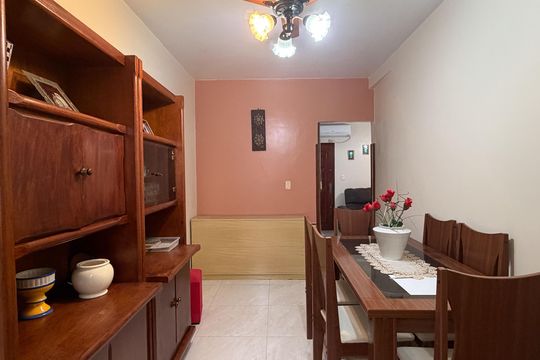 Sala de apartamento para alugar com 3 quartos, 90m² em Boqueirão, Santos