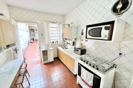 Cozinha de casa à venda com 2 quartos, 180m² em Jardim São Paulo, São Paulo