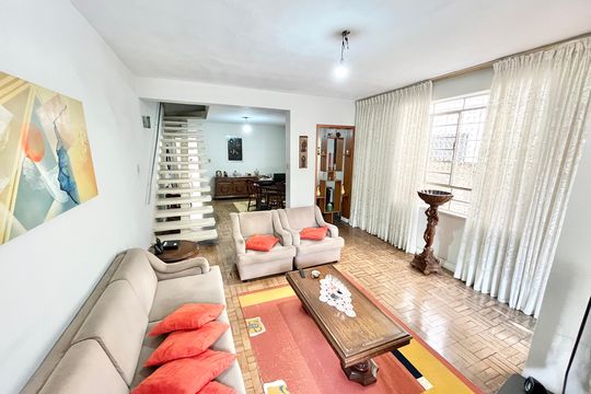 Casa à venda com 2 quartos, 180m² em Jardim São Paulo, São Paulo