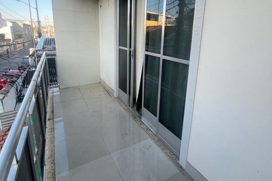 Varanda de casa para alugar com 3 quartos, 100m² em Osvaldo Cruz, Rio de Janeiro