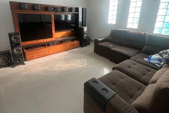 Casa para alugar com 3 quartos, 100m² em Osvaldo Cruz, Rio de Janeiro