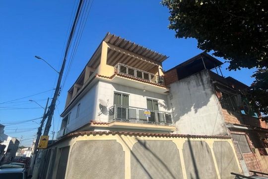 Fachada de casa para alugar com 3 quartos, 100m² em Osvaldo Cruz, Rio de Janeiro