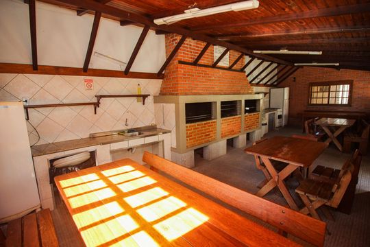 Área comum - Churrasqueira de apartamento à venda com 2 quartos, 56m² em Tristeza, Porto Alegre