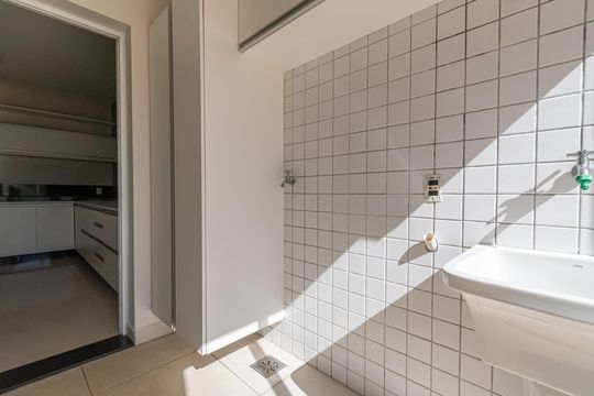Area de Serviço  de casa de condomínio para alugar com 3 quartos, 183m² em Jardim Golden Park, Hortolândia