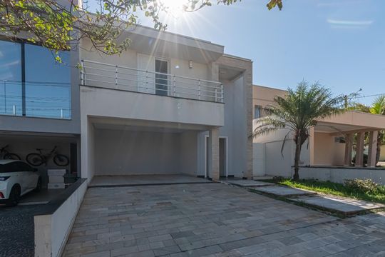 Fachada  de casa de condomínio para alugar com 3 quartos, 183m² em Jardim Golden Park, Hortolândia