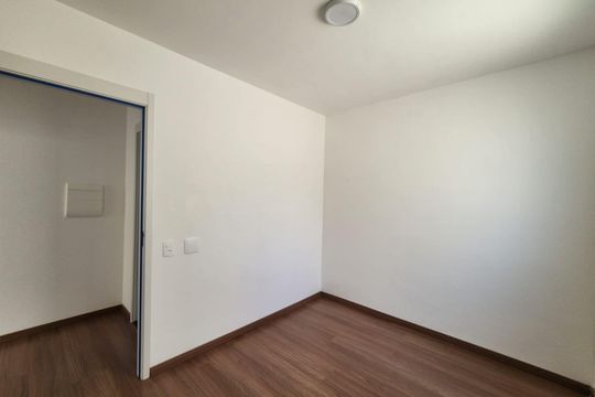 Quarto 2 de apartamento para alugar com 2 quartos, 48m² em Tijuca, Contagem
