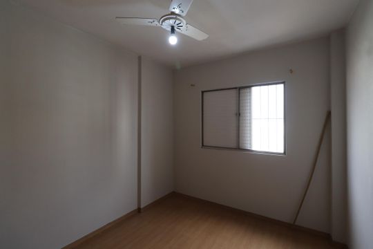 Quarto 1 de apartamento para alugar com 2 quartos, 55m² em Vila Gomes Cardim, São Paulo