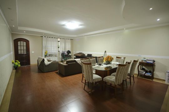 Casa à venda com 3 quartos, 600m² em Parque Selecta, São Bernardo do Campo