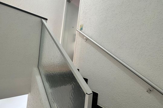 escada de casa de condomínio para alugar com 2 quartos, 72m² em Vila Ré, São Paulo