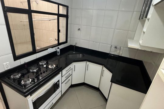 Cozinha de casa de condomínio para alugar com 2 quartos, 72m² em Vila Ré, São Paulo