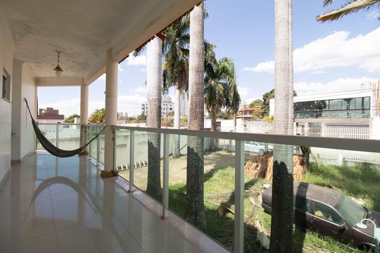 Sacada de casa para alugar com 5 quartos, 964m² em Colônia Agrícola Samambaia, Brasília
