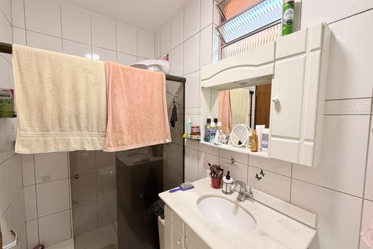Banheiro da Suíte de casa à venda com 3 quartos, 186m² em Vila Aparecida, Jundiaí
