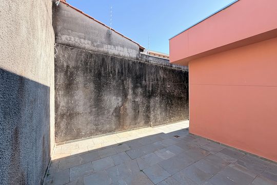 Quintal de casa à venda com 3 quartos, 186m² em Vila Aparecida, Jundiaí