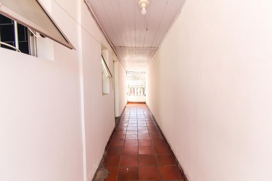 Varanda de casa para alugar com 2 quartos, 250m² em Jardim das Oliveiras, São Paulo