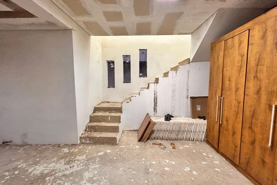 Casa à venda com 2 quartos, 132m² em Arvoredo, Contagem