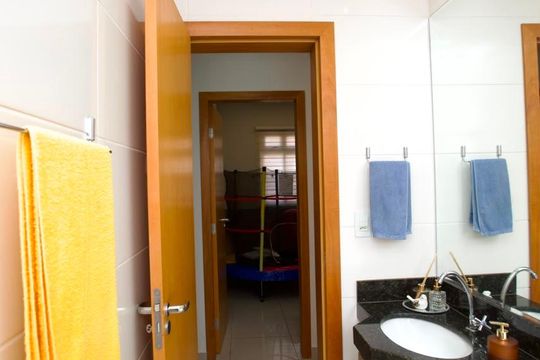 Banheiro Social de apartamento para alugar com 3 quartos, 90m² em Jardim Industrial, Contagem
