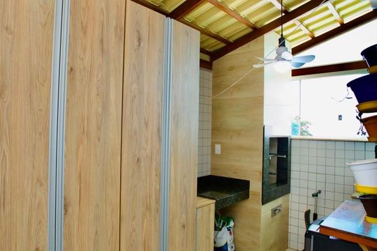Cozinha e Área de Serviço de apartamento para alugar com 3 quartos, 90m² em Jardim Industrial, Contagem