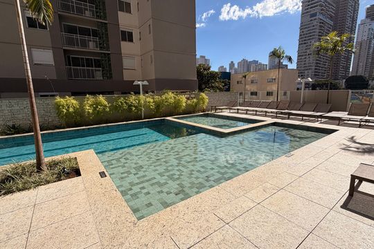 Área comum - Piscina de apartamento à venda com 2 quartos, 62m² em Setor Bueno, Goiânia