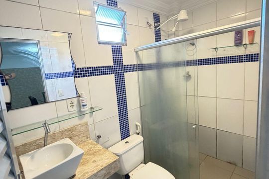 Banheiro de apartamento para alugar com 2 quartos, 75m² em Pernambués, Salvador