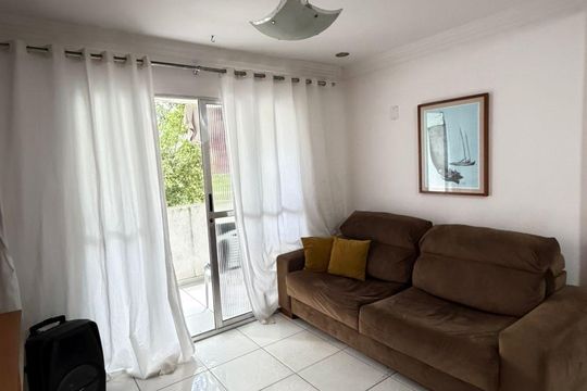 Sala de apartamento para alugar com 2 quartos, 75m² em Pernambués, Salvador