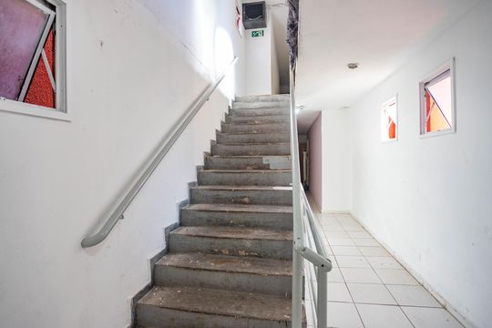 Escada  de apartamento à venda com 2 quartos, 45m² em Casa Grande, Diadema