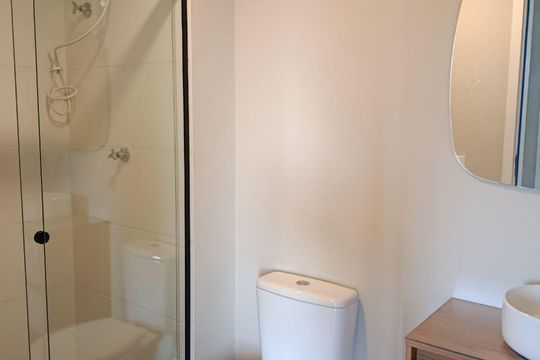 Banheiro de apartamento para alugar com 2 quartos, 59m² em Votupoca, Barueri