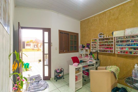 Sala de casa à venda com 3 quartos, 297m² em Harmonia, Canoas